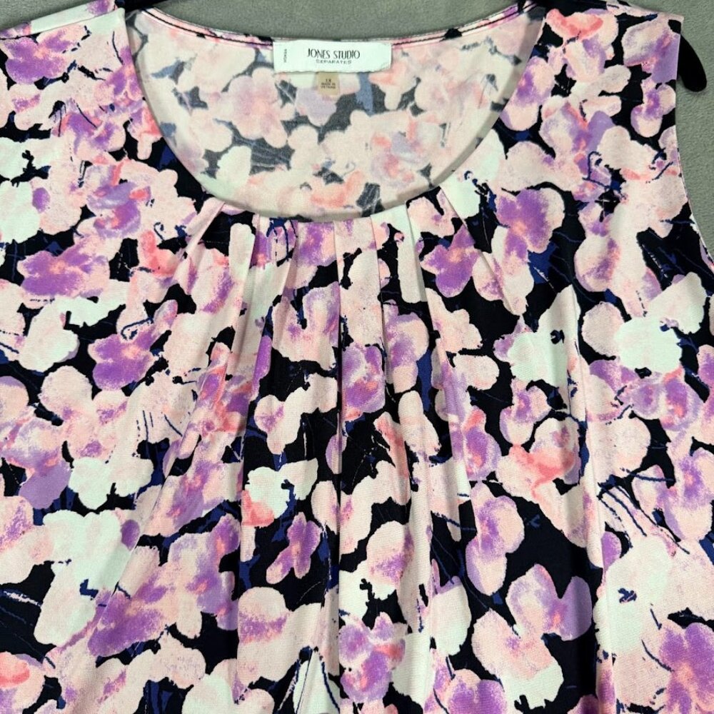 Jones Studio Separates-Floral Pink/Purple Sleeveless Pleated Top/Shell/Blouse 1X - Picture 2 of 4